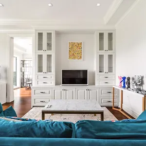 Homestay Experience Comfort Convenience Shared House